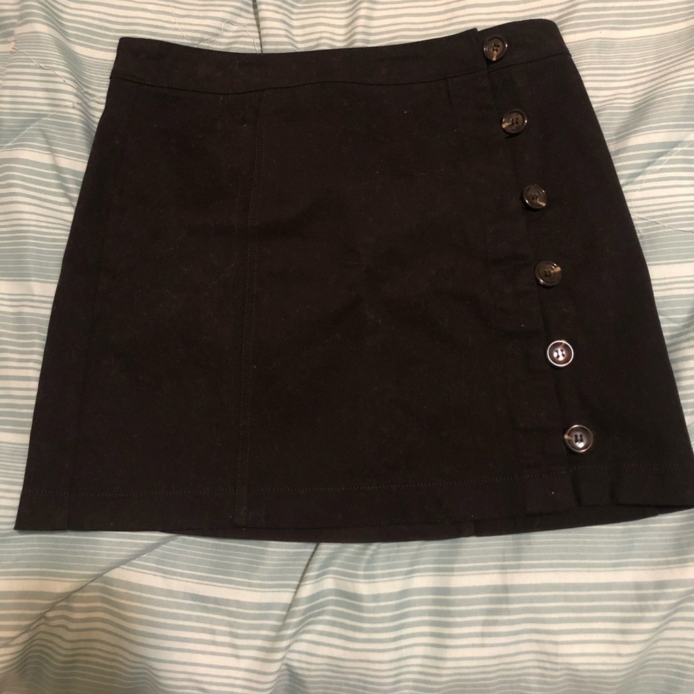 Black high waisted skirt - size medium BNWT